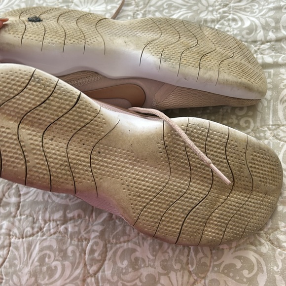 Nike flex for women’s sneakers - Picture 3 of 5
